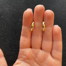 Load image into Gallery viewer, Chunky gold hoops
