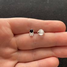 Load image into Gallery viewer, Mismatch astronaut and planet studs
