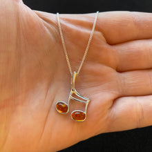 Load image into Gallery viewer, Amber music note necklace
