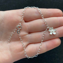 Load image into Gallery viewer, Flower bracelet
