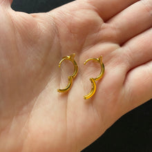 Load image into Gallery viewer, Gold whale tail huggie hoops
