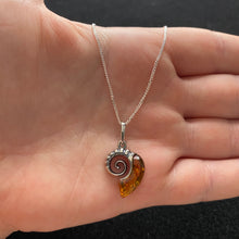 Load image into Gallery viewer, Amber fossil necklace
