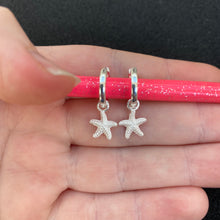 Load image into Gallery viewer, Starfish huggies
