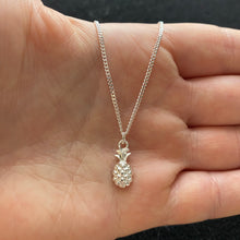 Load image into Gallery viewer, Pineapple necklace
