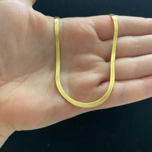 Load image into Gallery viewer, Gold statement choker
