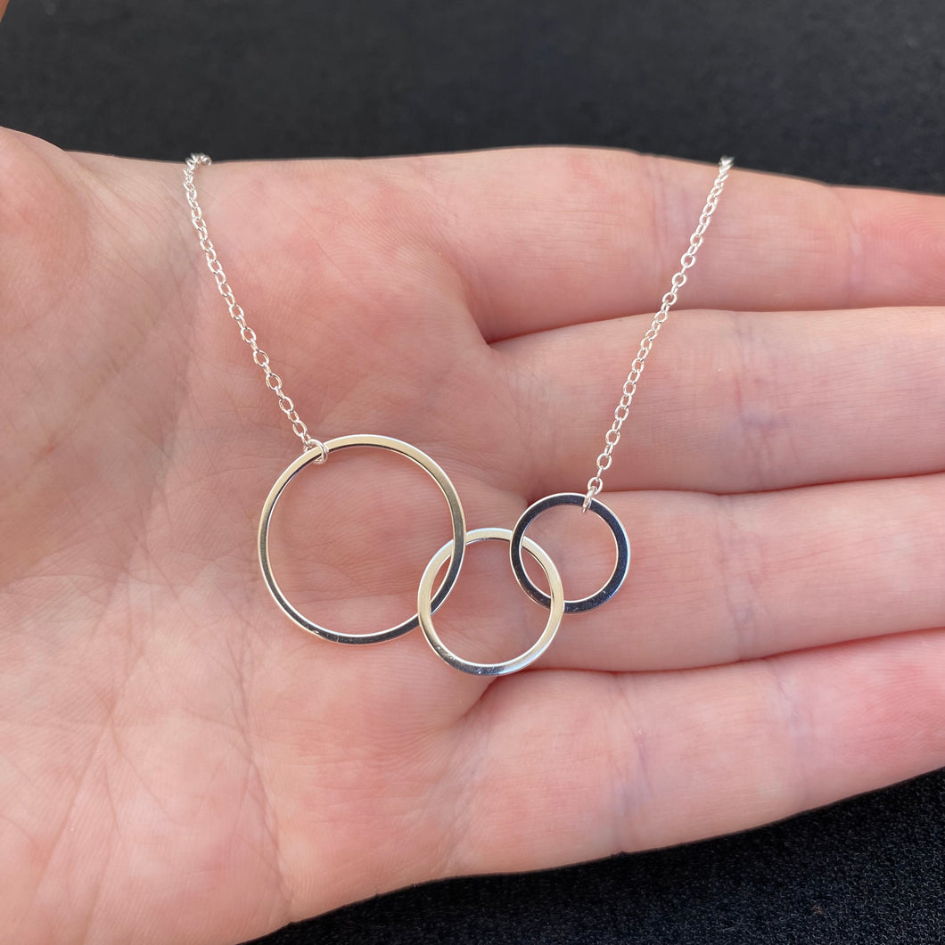 Triple graduate circles necklace