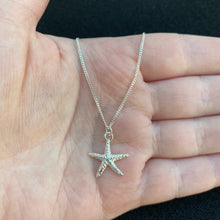 Load image into Gallery viewer, Starfish necklace
