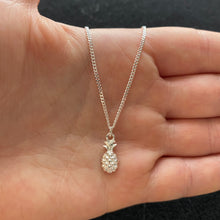 Load image into Gallery viewer, Pineapple necklace
