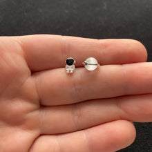 Load image into Gallery viewer, Mismatch astronaut and planet studs
