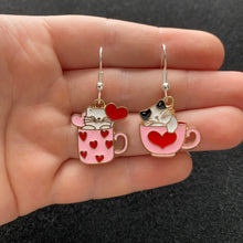 Load image into Gallery viewer, Cats in teacups
