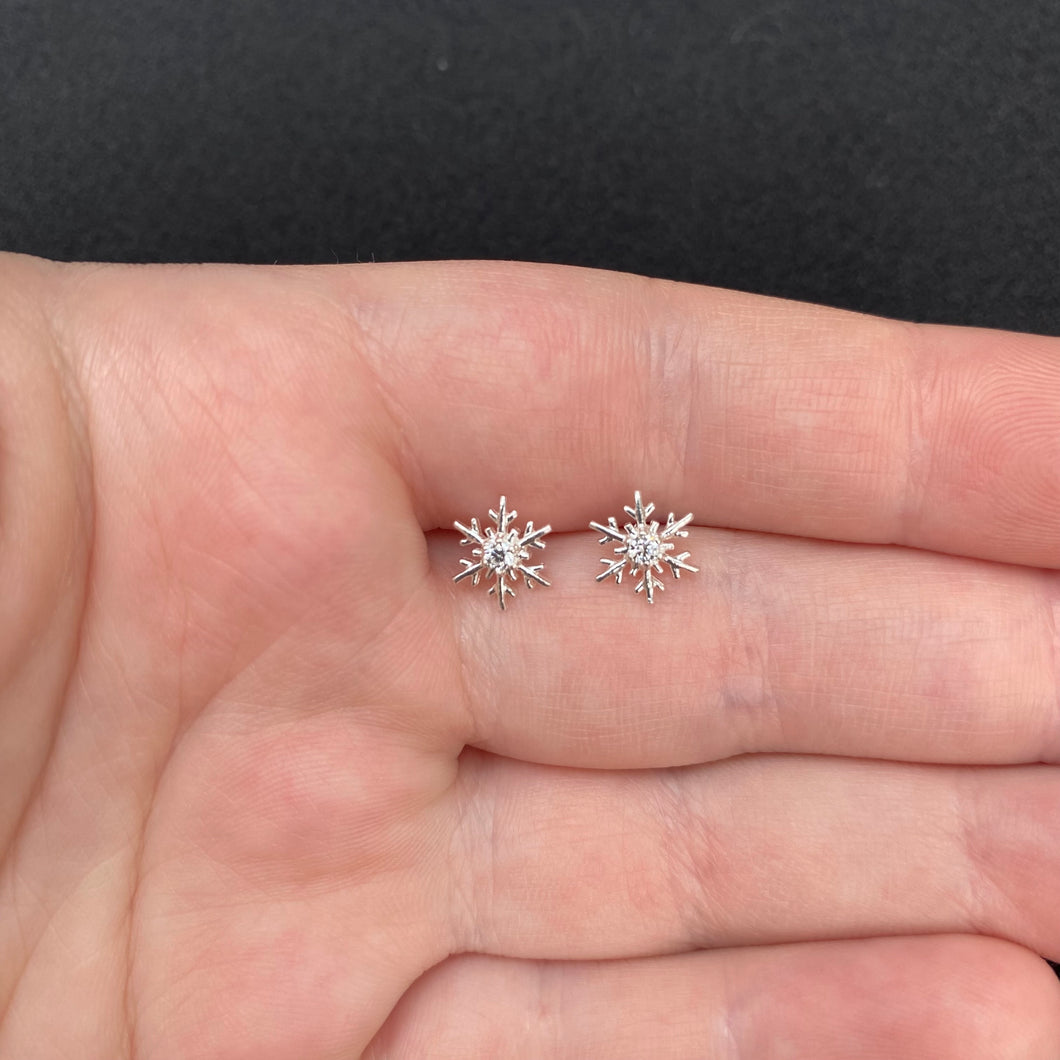 Snowflake studs