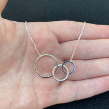 Load image into Gallery viewer, Triple graduate circles necklace
