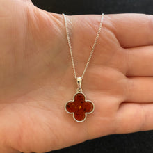 Load image into Gallery viewer, Amber quatrefoil necklace
