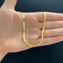 Load image into Gallery viewer, Gold statement choker
