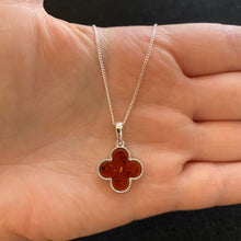 Load image into Gallery viewer, Amber quatrefoil necklace

