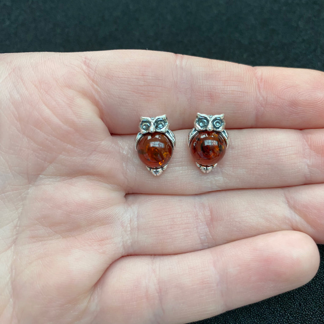 Amber owl studs