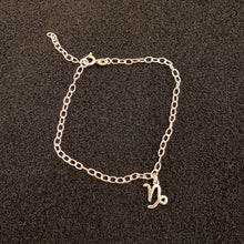 Load image into Gallery viewer, Sterling silver star sign bracelet
