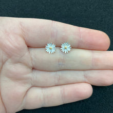 Load image into Gallery viewer, Daisy studs
