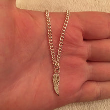 Load image into Gallery viewer, Angel wing necklace
