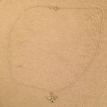 Load image into Gallery viewer, Bee necklace
