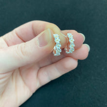 Load image into Gallery viewer, Daisy chain hoops
